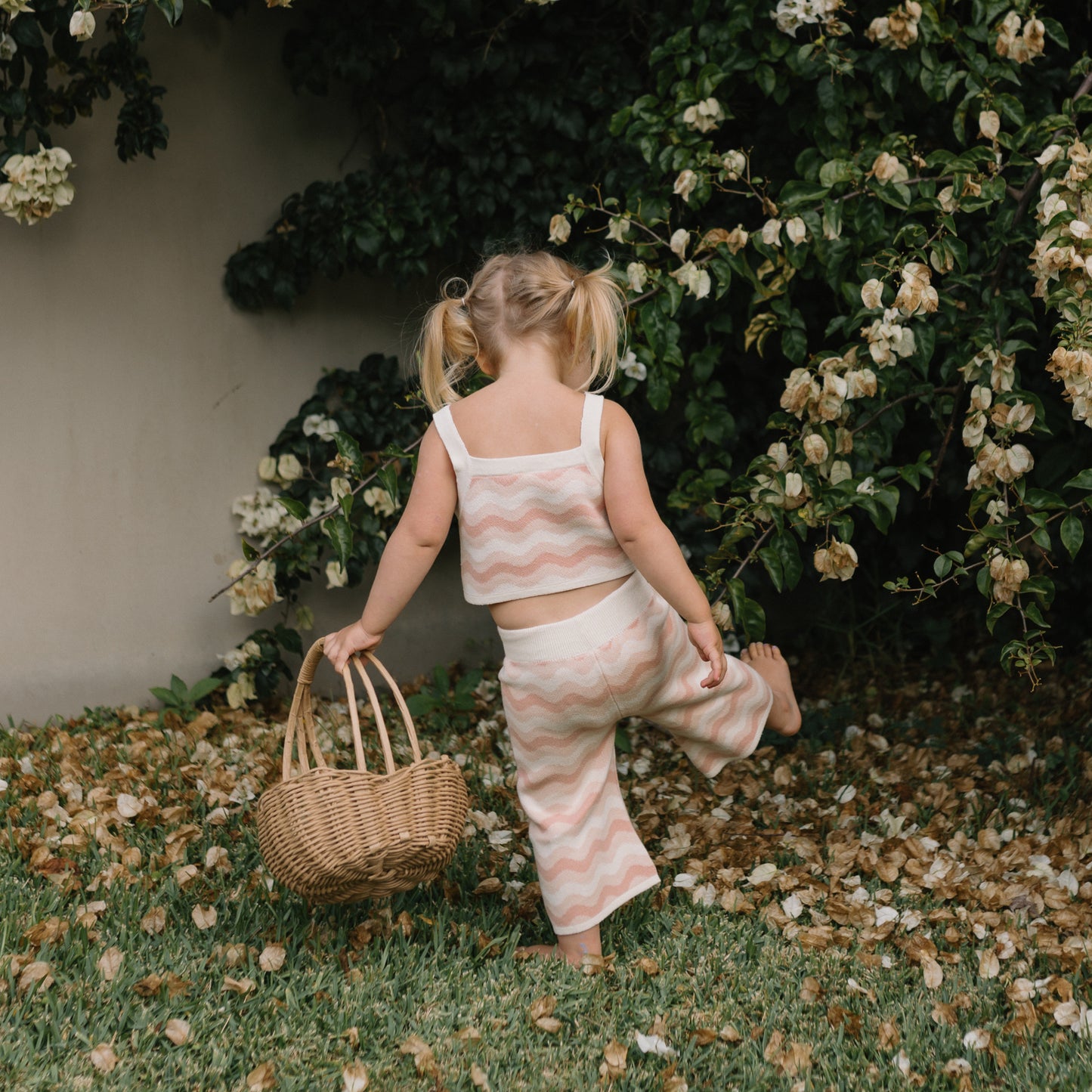 Seashore Knit Set (Crop top and Pants) Strawberry Cream