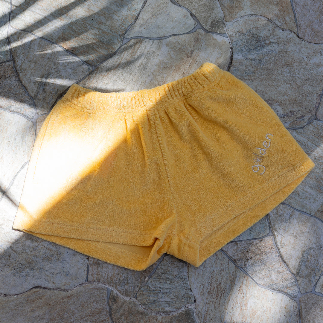 Golden Essentials Shorts Golden Cream
